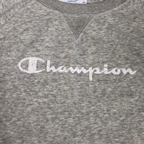 💥FINAL SALE💥 Champion Women’s Shirt Size Large - Picture 5 of 6